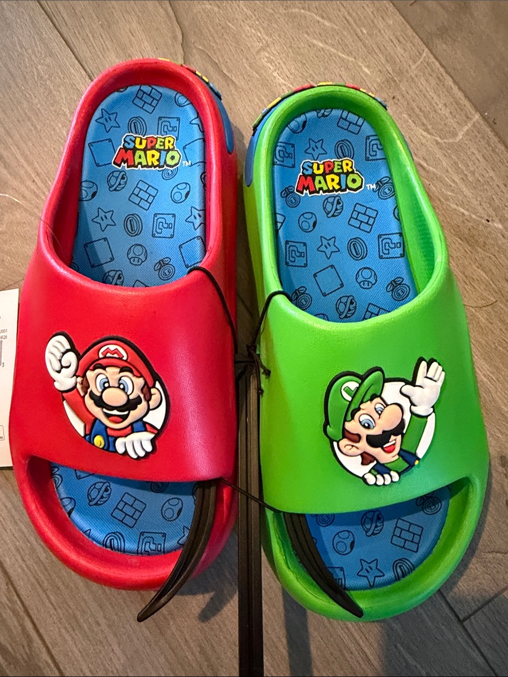 Nintendo Kids Red Mario & Green Luigi Slide Sandals sz 3